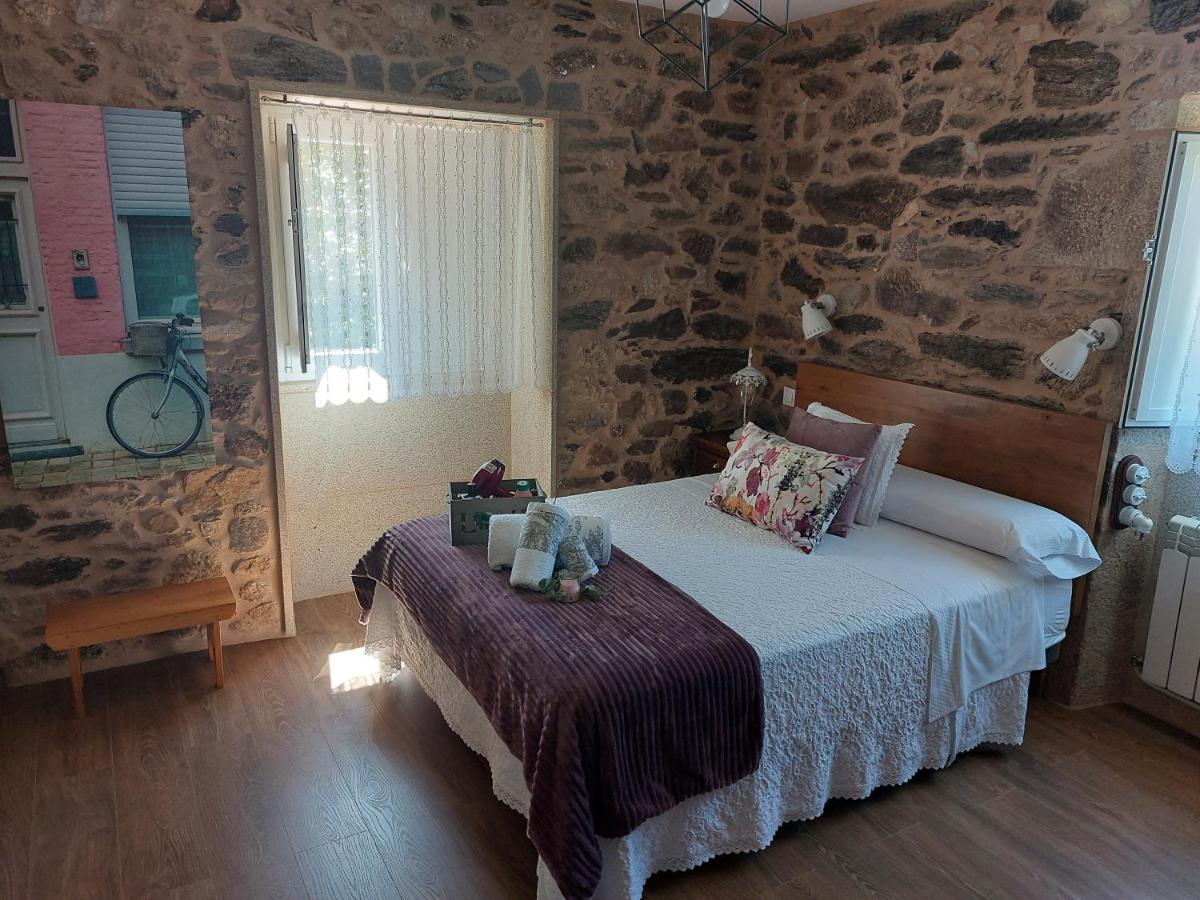 A Quinta Das Maceiras Os Casares Esterno foto